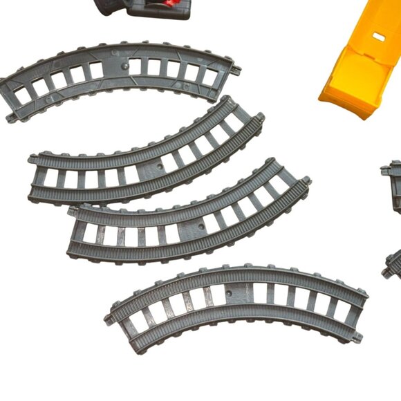 Thomas & Friends Cassie Crane Cargo Set-INCOMPLETE-Used - Picture 3 of 5